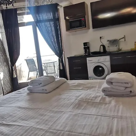 Apartment Twin